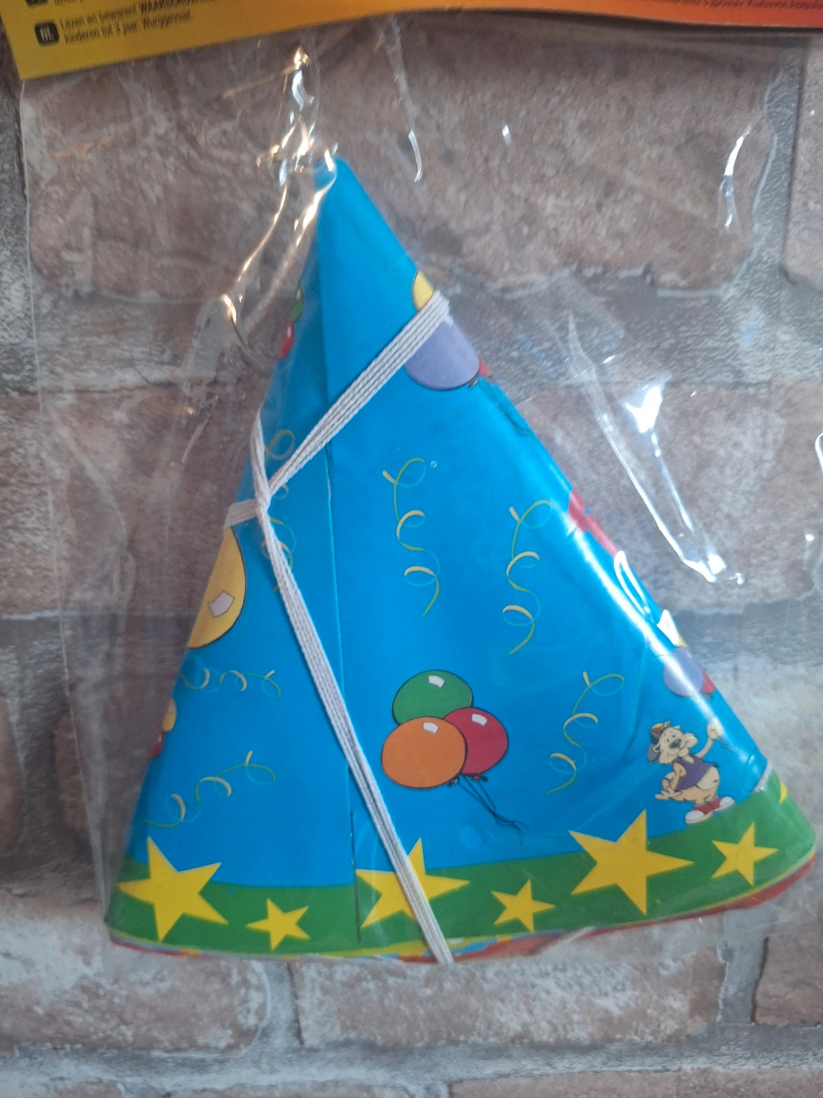 1 paquet de 5 chapeau anniversaire 4