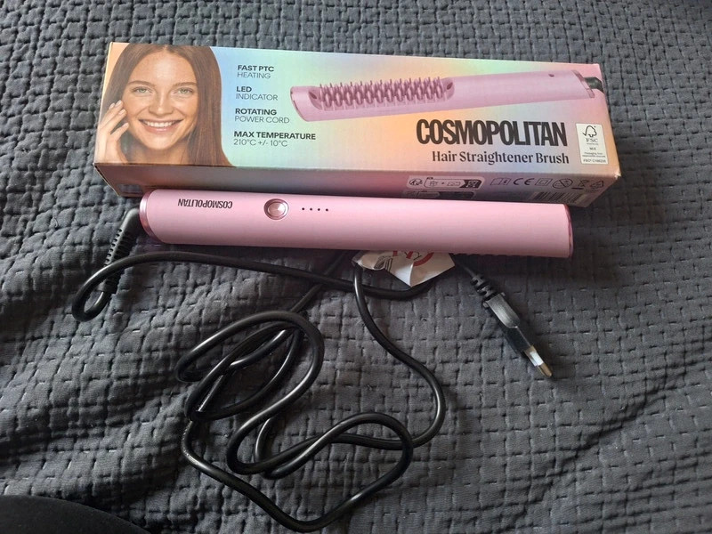 Brosse lissante femme – Cosmopolitan 2