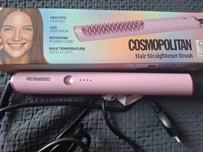 Brosse lissante femme – Cosmopolitan 3