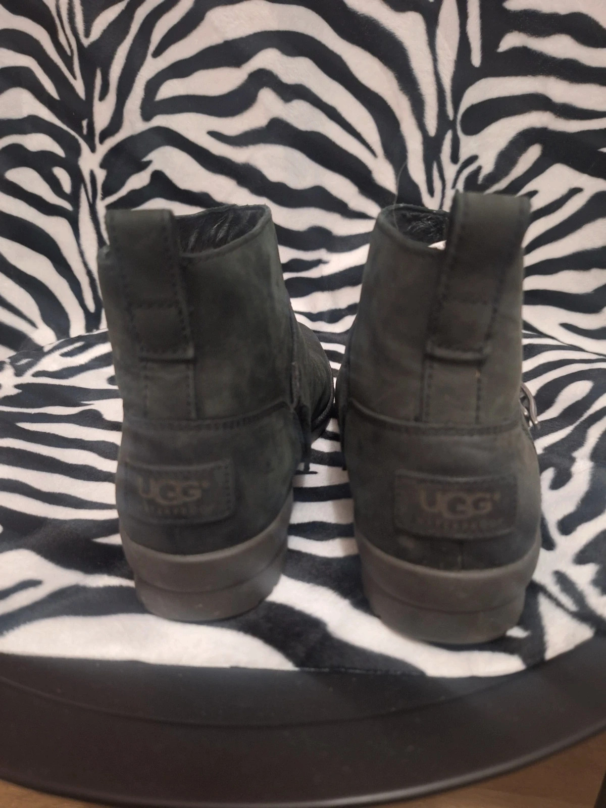 Chaussures femme Taille 38 – UGG – taille 38 5