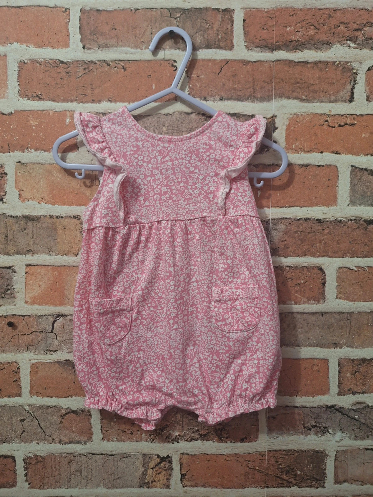 Combinaison fille Taille 9 mois – Kiabi – taille 6-9 mois / 68 cm