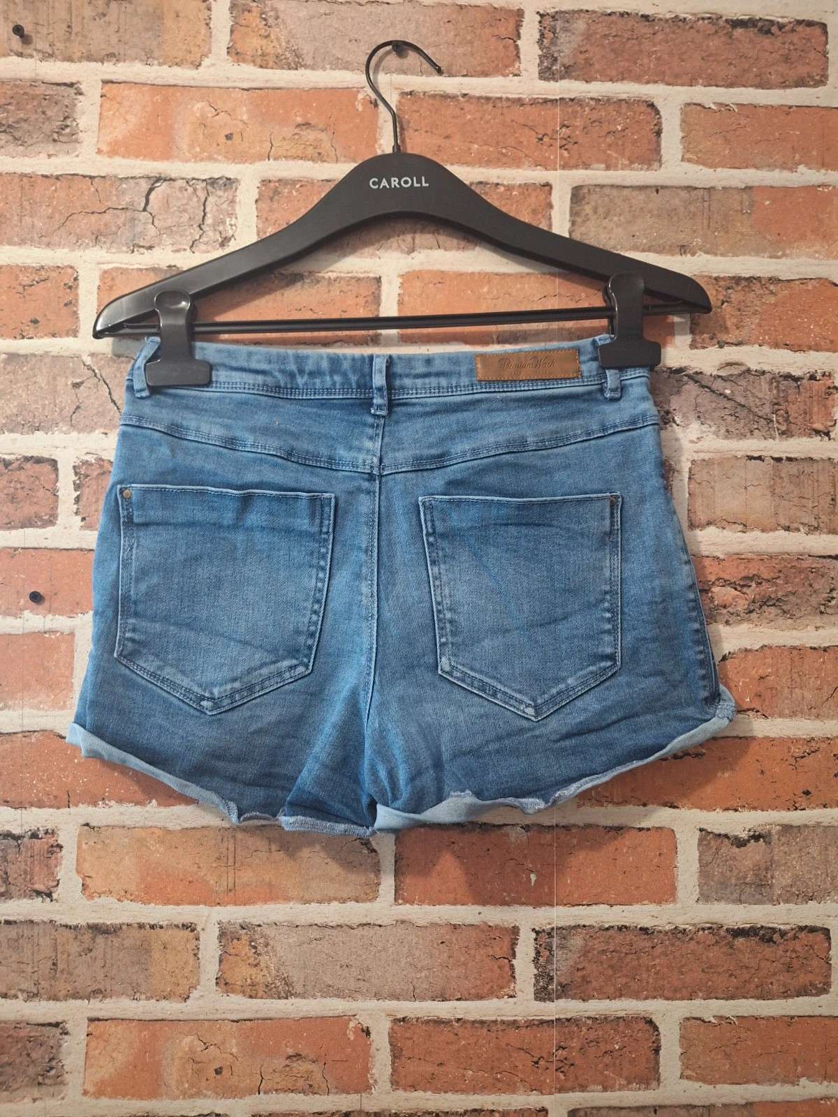 Short femme Taille XS/34 – Zara – taille XS / 34 / 6 4