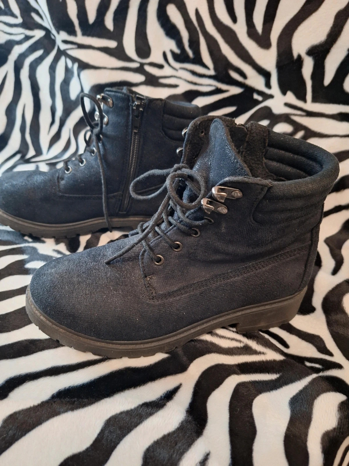 Bottines fille Taille 37 – Out Shoes – taille 37