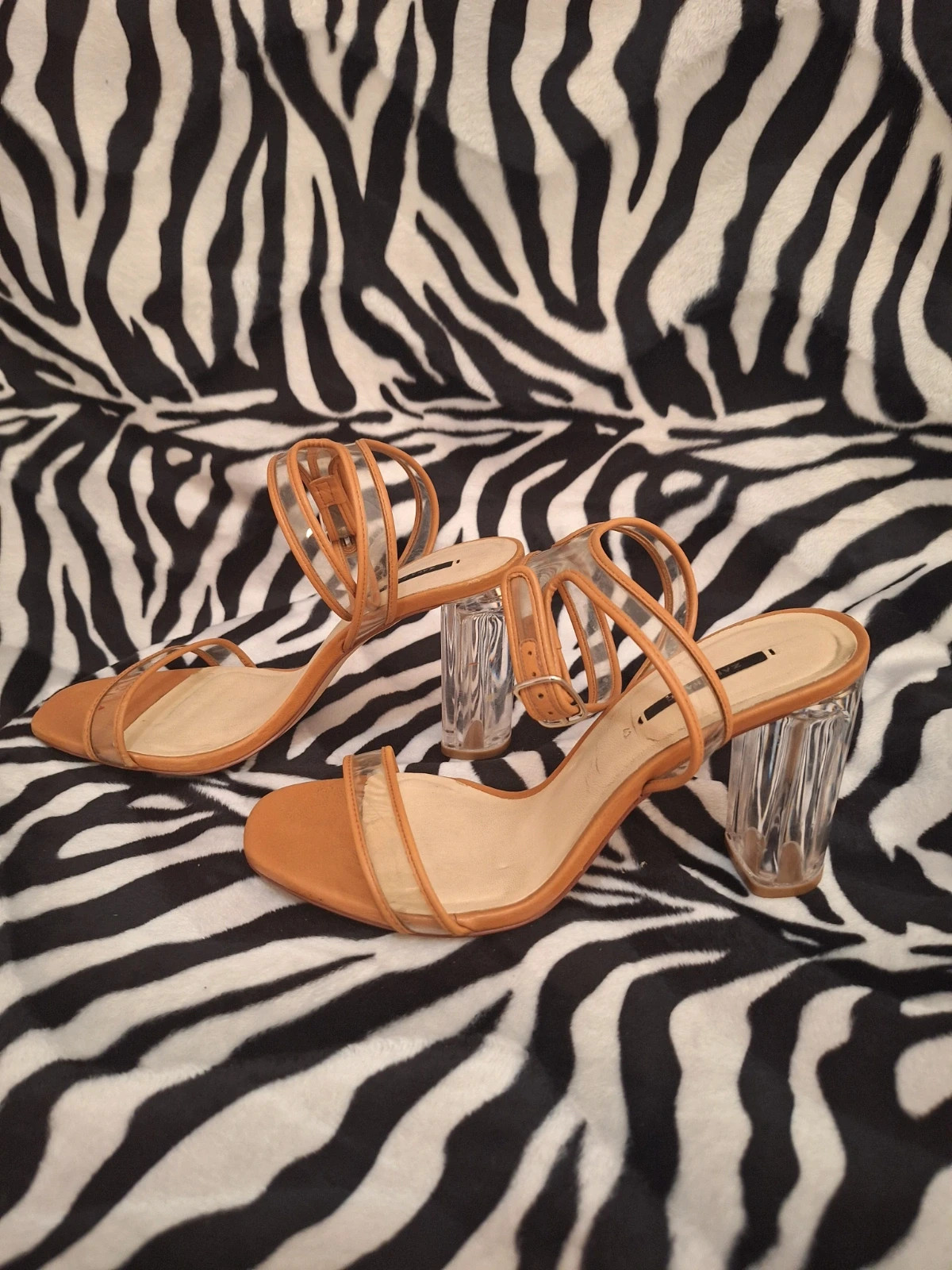 Chaussure à talon femme Taille 41 – Zara Basic – taille 41 2