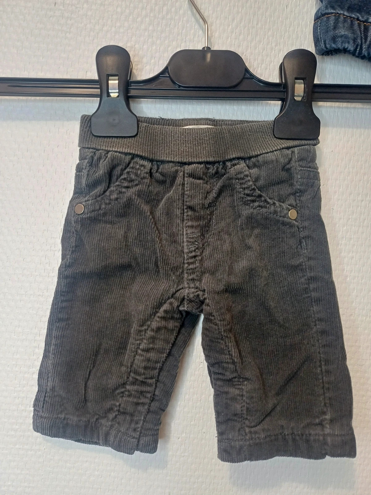 Lot de 3 pantalon garçon 1 mois – taille Jusqu'à 1 mois / 50 cm 2