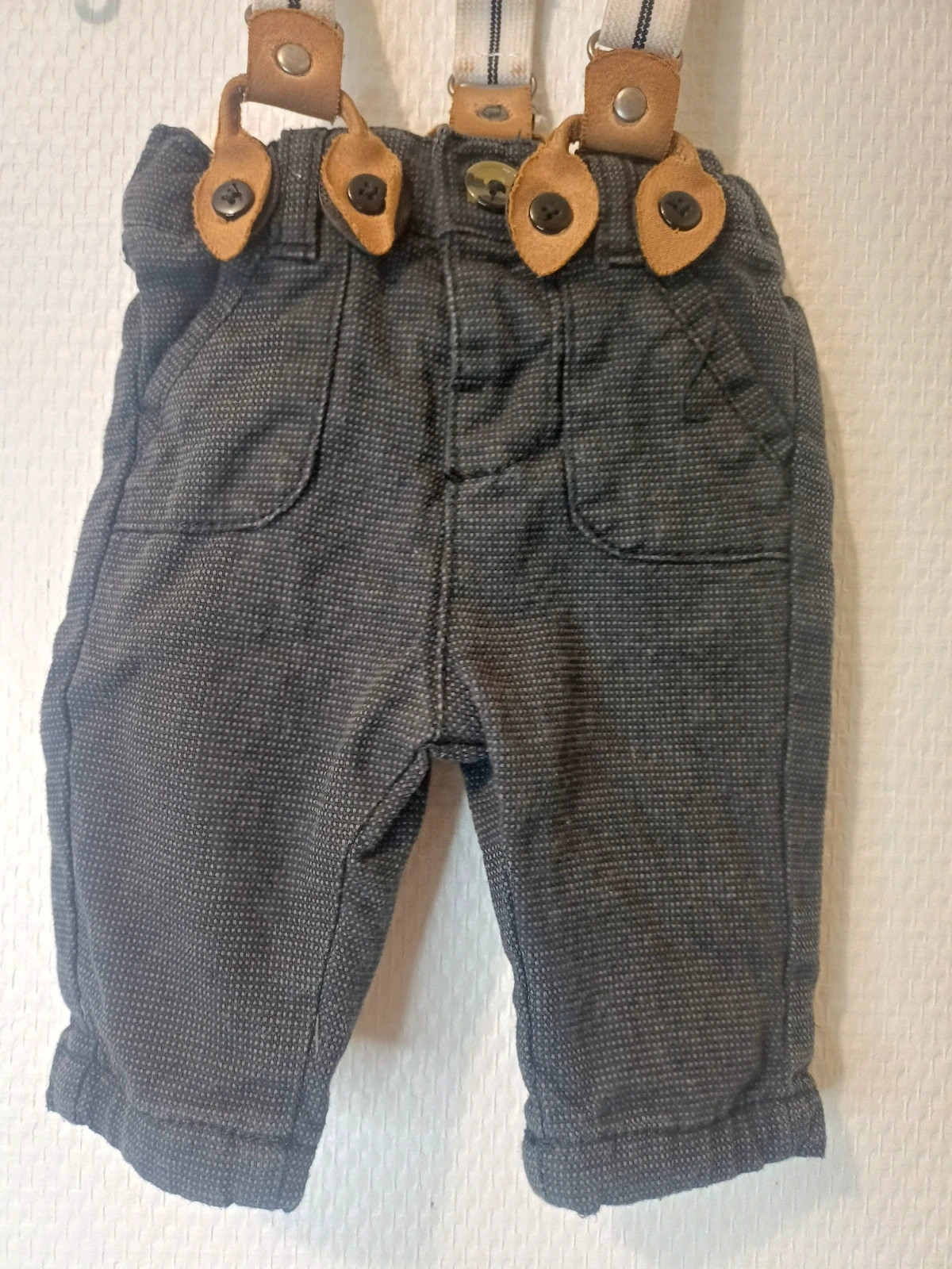 Pantalon salopette garçon 1 mois – Kiabi – taille Jusqu'à 1 mois / 50 cm 2
