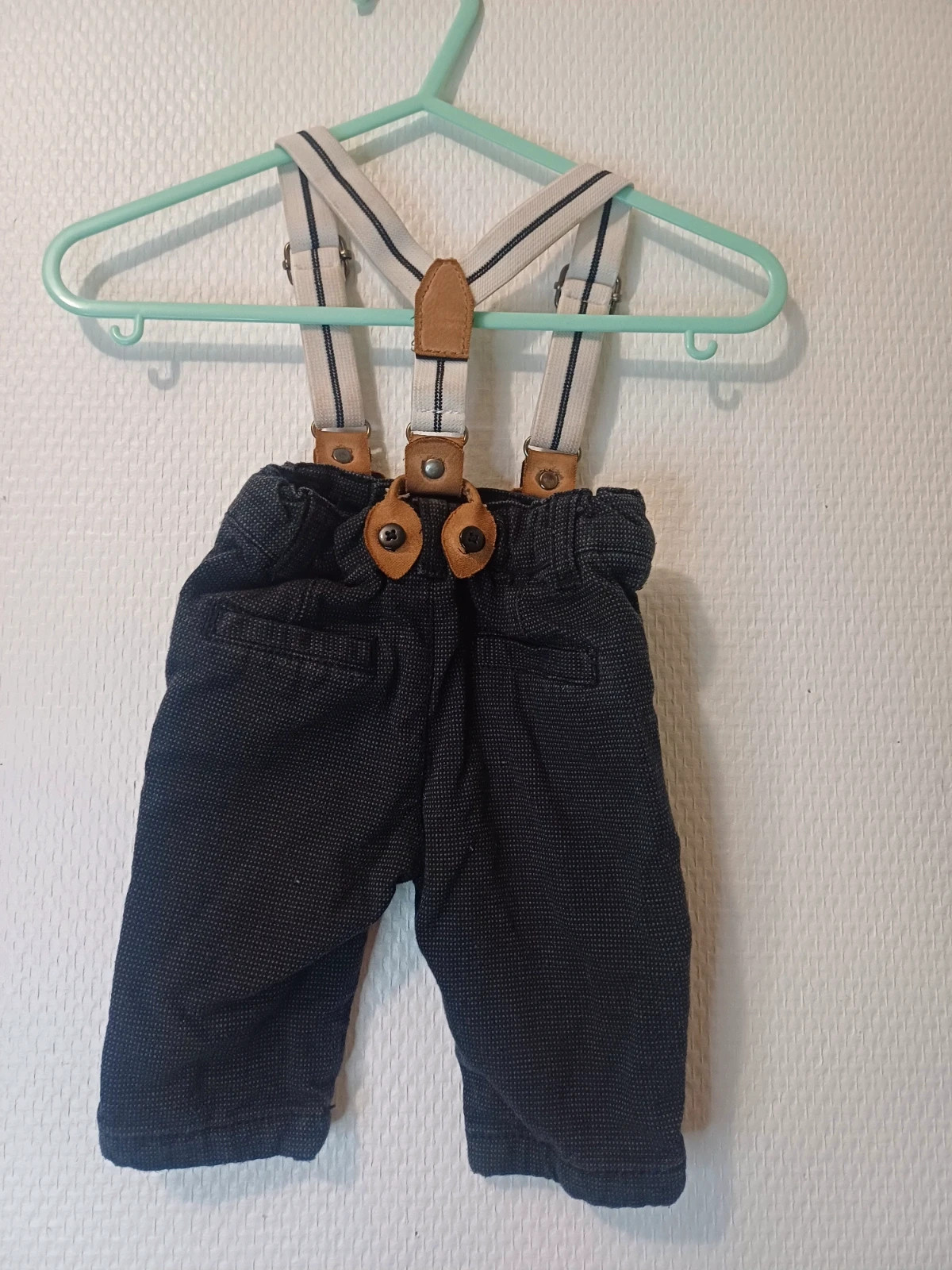 Pantalon salopette garçon 1 mois – Kiabi – taille Jusqu'à 1 mois / 50 cm 4