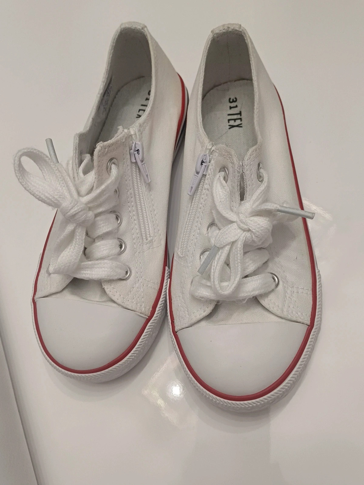 Chaussure garçon Taille 31