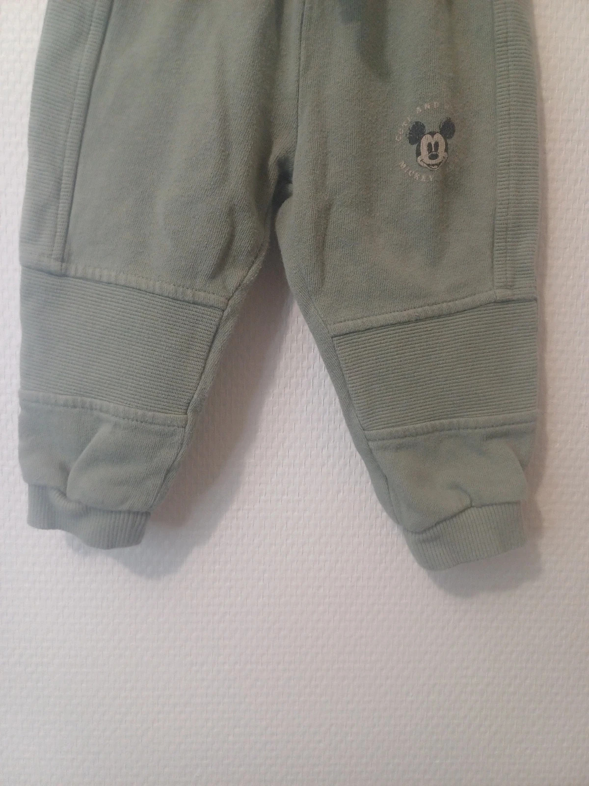 Jogging garçon 12 mois – Disney Baby – taille 9-12 mois / 74 cm 3