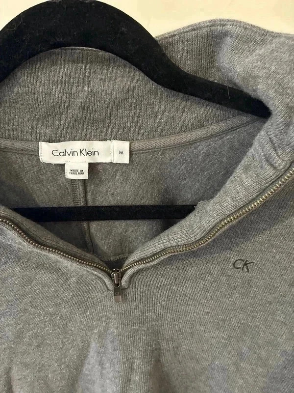 Pull Calvin Klein homme gris taille M – Calvin Klein – taille M 4