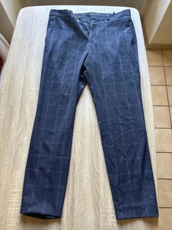 Pantalon homme H&M bleu marine à carreaux – T48