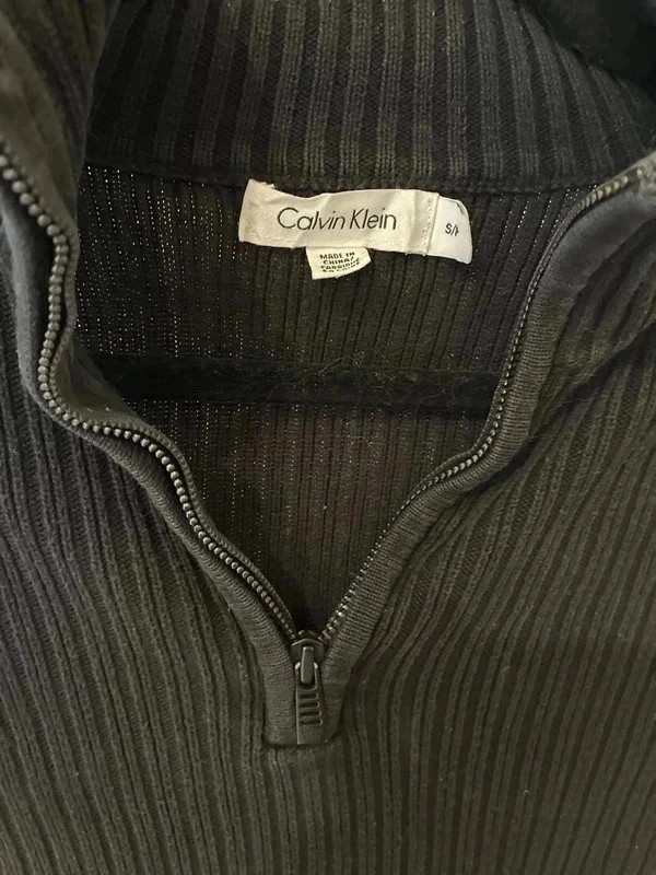 Pull Calvin Klein homme noir col zippé taille S – Calvin Klein – taille S 4