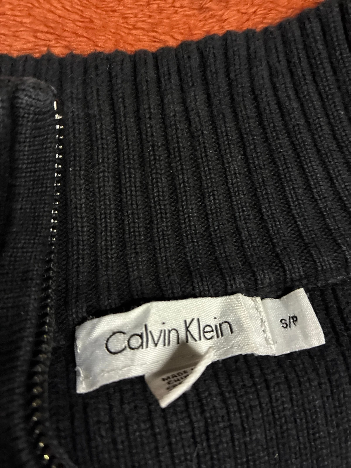 Pull Calvin Klein noir côtelé col montant demi-zip S – Calvin Klein – taille S 2