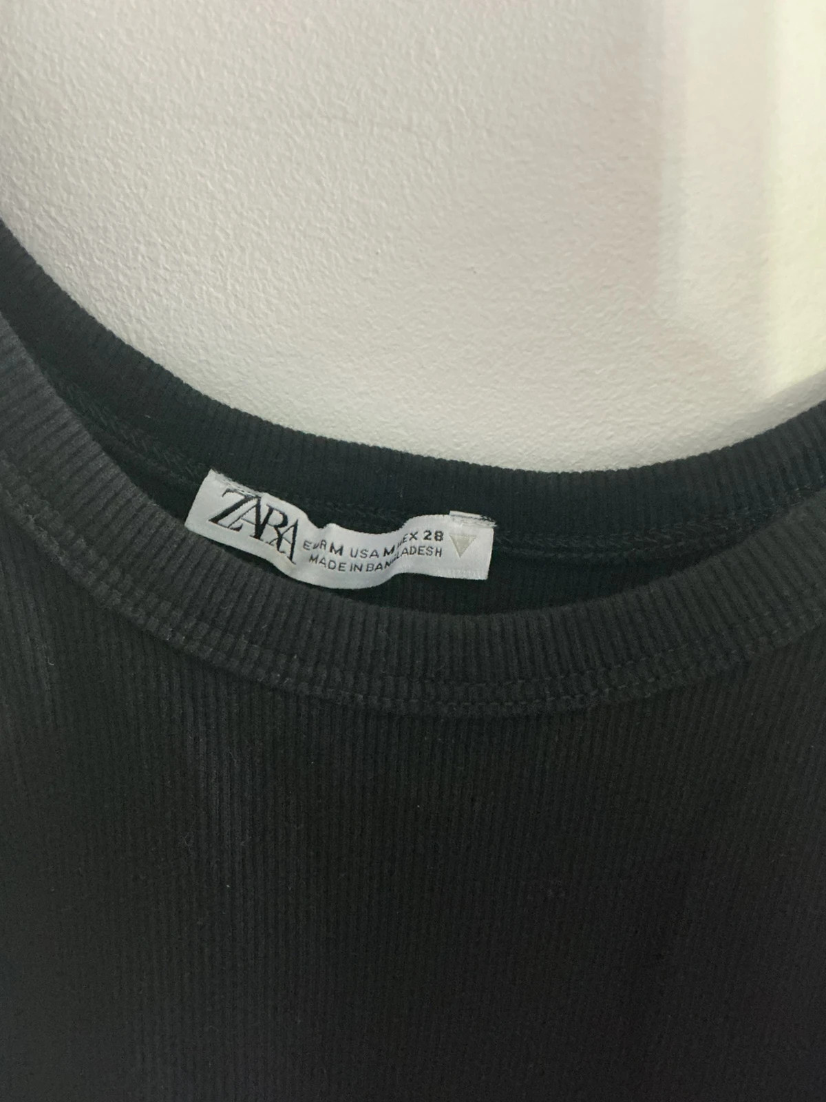 Top preto Zara com franzido lateral ajustável – M – Zara – taille M / 38 / 10 3