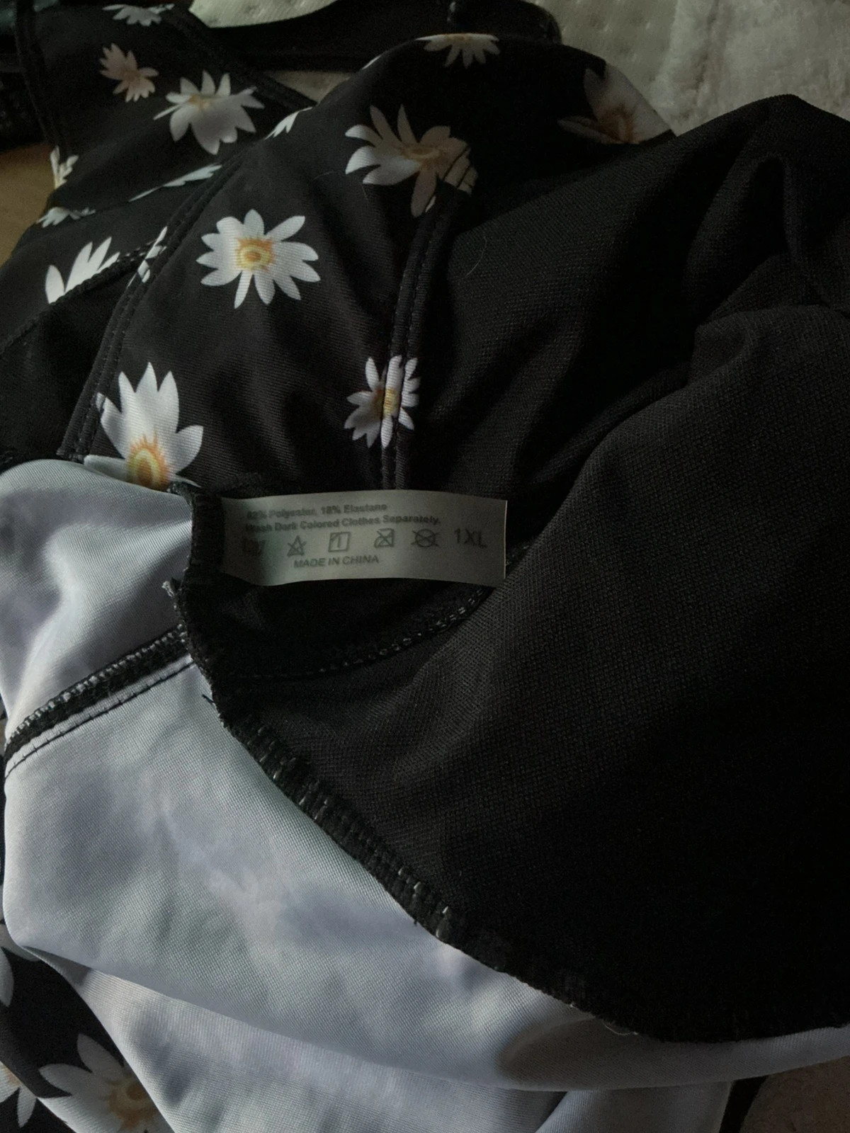 Fato de Banho SHEIN 1XL Preto com Estampado de Margaridas – Shein – taille XXXL / 46 / 18 2