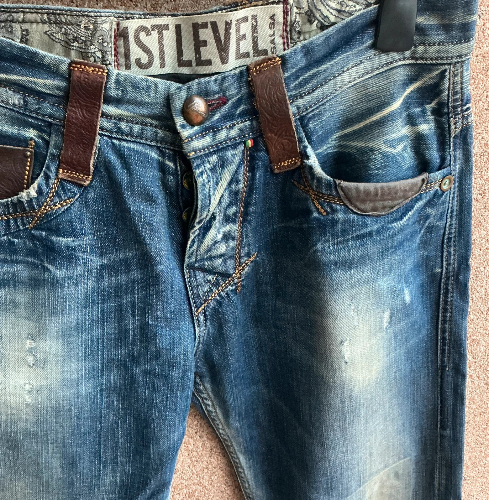 Calças ganga Salsa Jeans W30 L34 straight fit com detalhes em pele e efeito usado – Salsa – taille PT 40 | W30 4