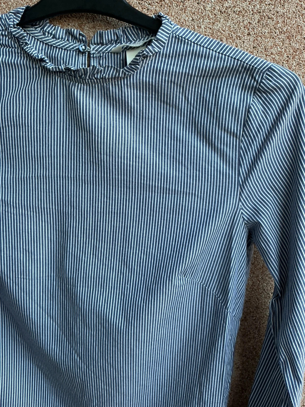 Blusa H&M Riscas Azuis e Brancas com Gola Franzida – H&M – taille XS / 34 / 6 4