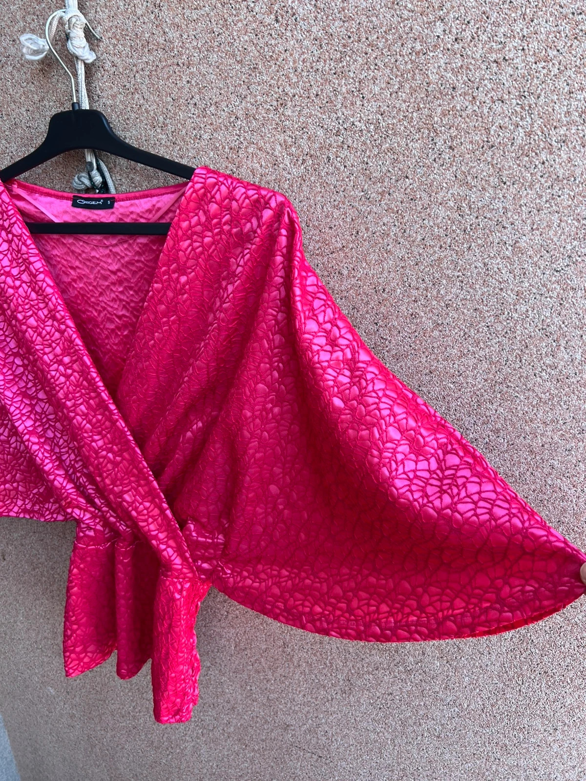 Top rosa fúcsia texturizado com decote cruzado e mangas largas – S – Origem – taille S / 36 / 8 3