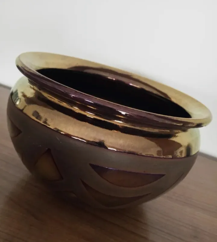 Jarrón Decorativo Cerámica   – sin marca conocida – marrón y dorado 4