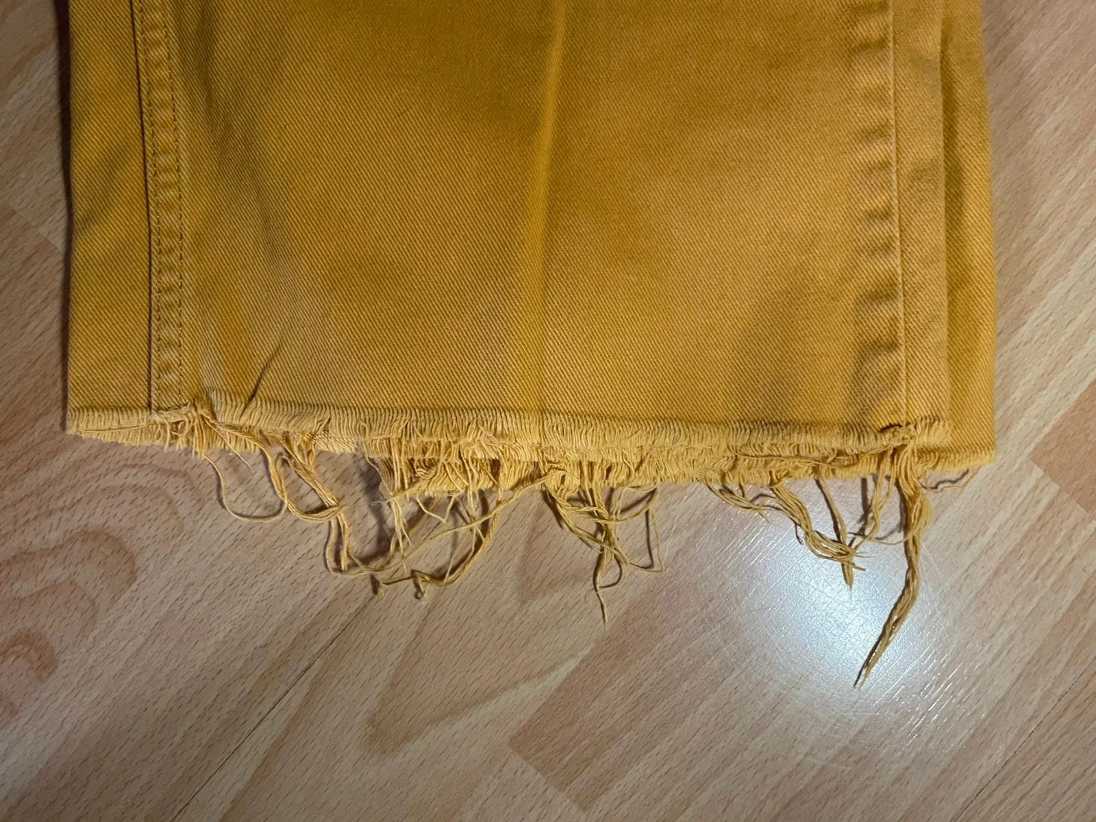 Pantalones mostaza Pull&Bear – Pull & Bear – taille XS / 34 / 6 3