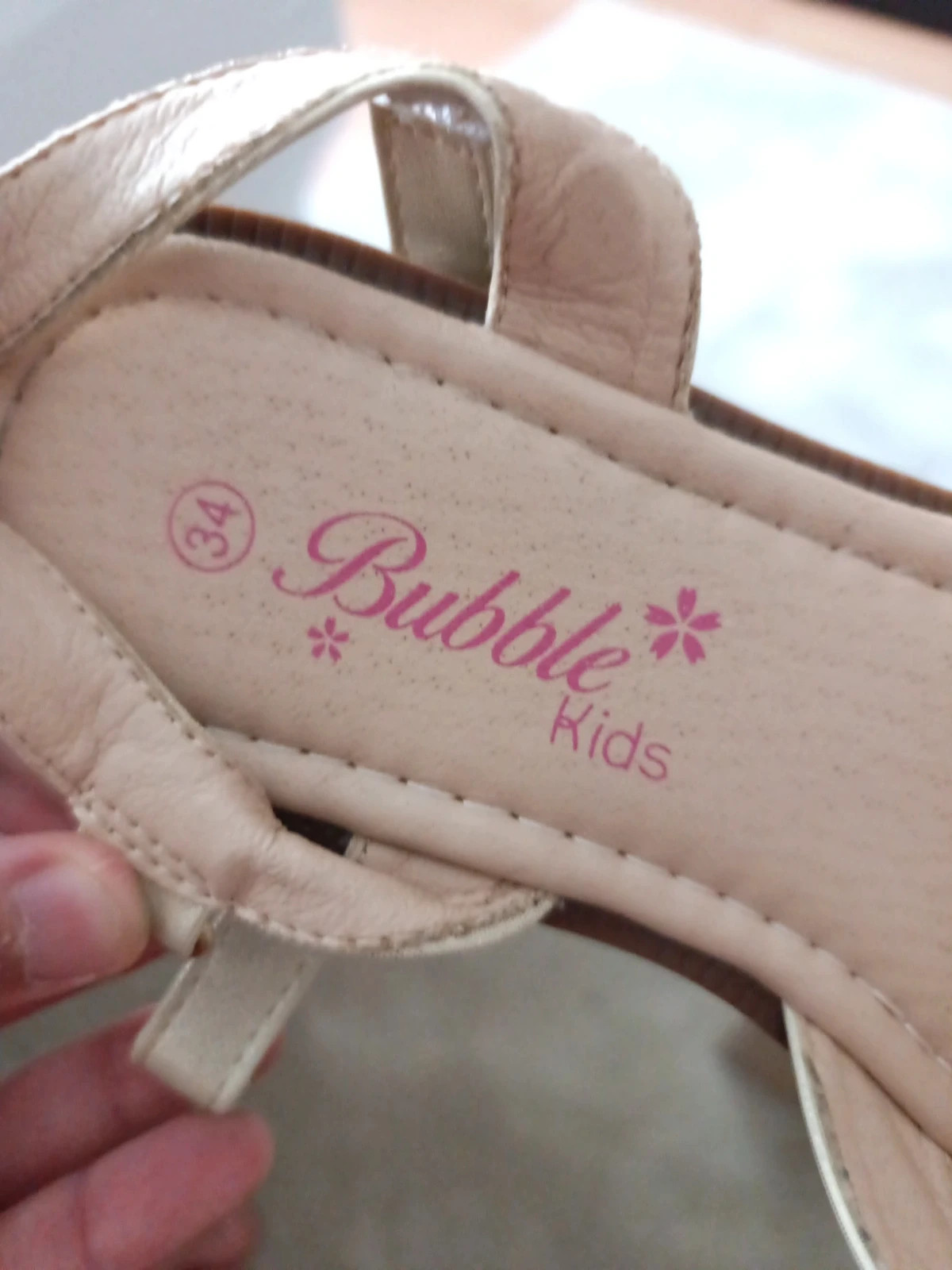 Sandalias doradas – Bubble – taille 34 5