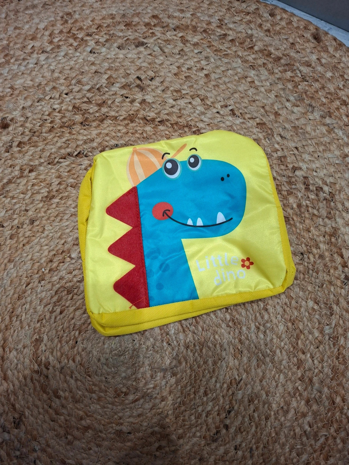 Sac isotherme enfant Little Dino jaune – motif dinosaure – neuf 2