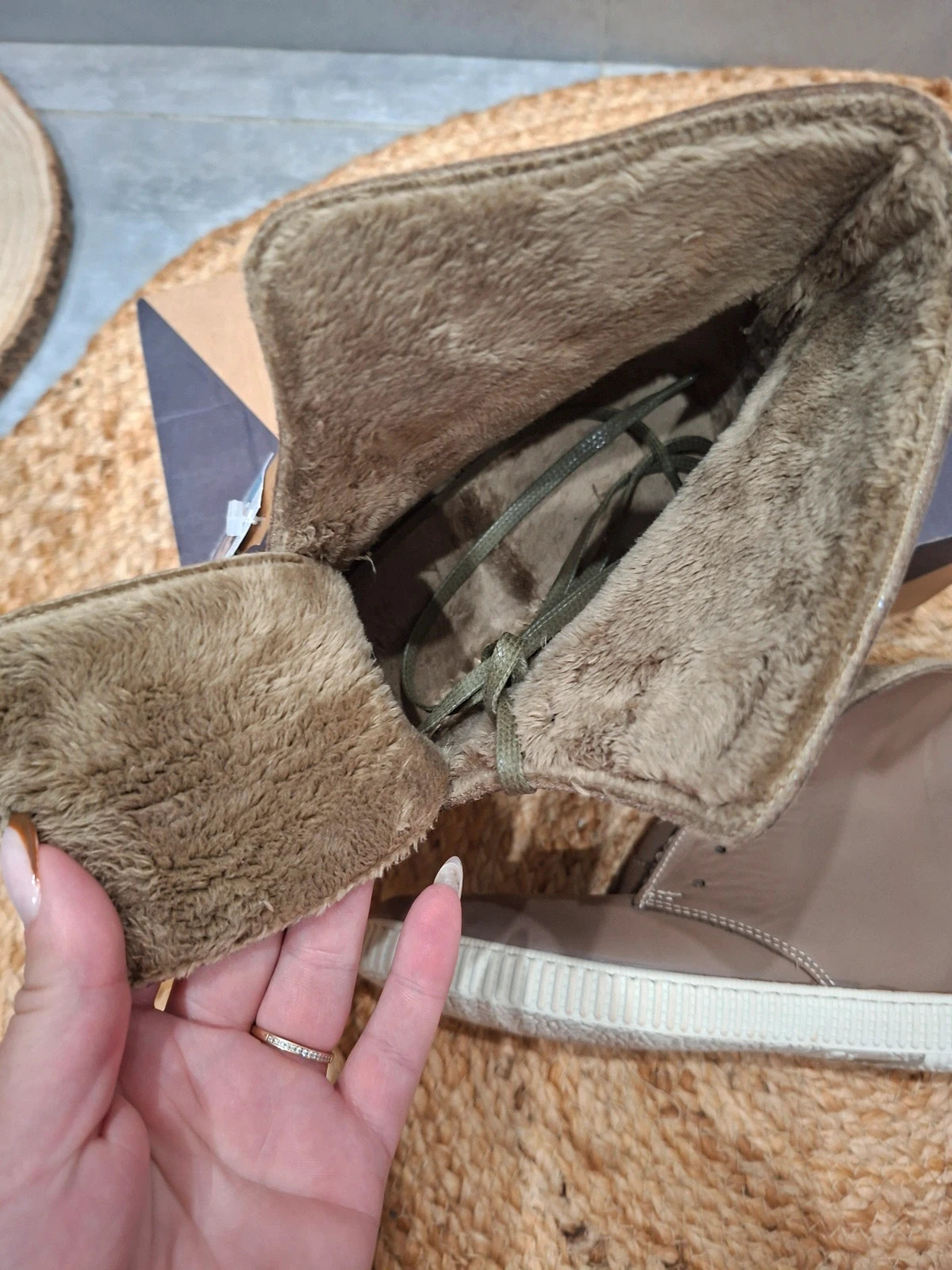Bottines Victoria taupe fourrées neuves avec boîte – T40 – Victoria – taille 40 4