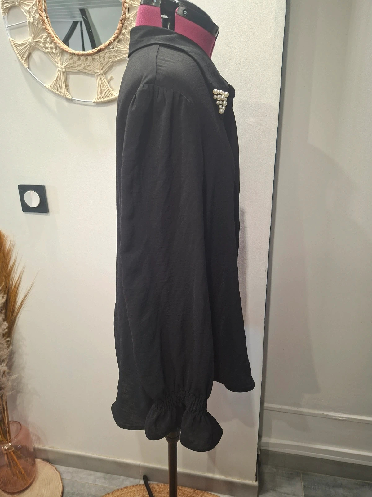 Chemisier femme noir à col perlé – Nougat Paris taille3 – Nougat – taille L / 40 / 12 5