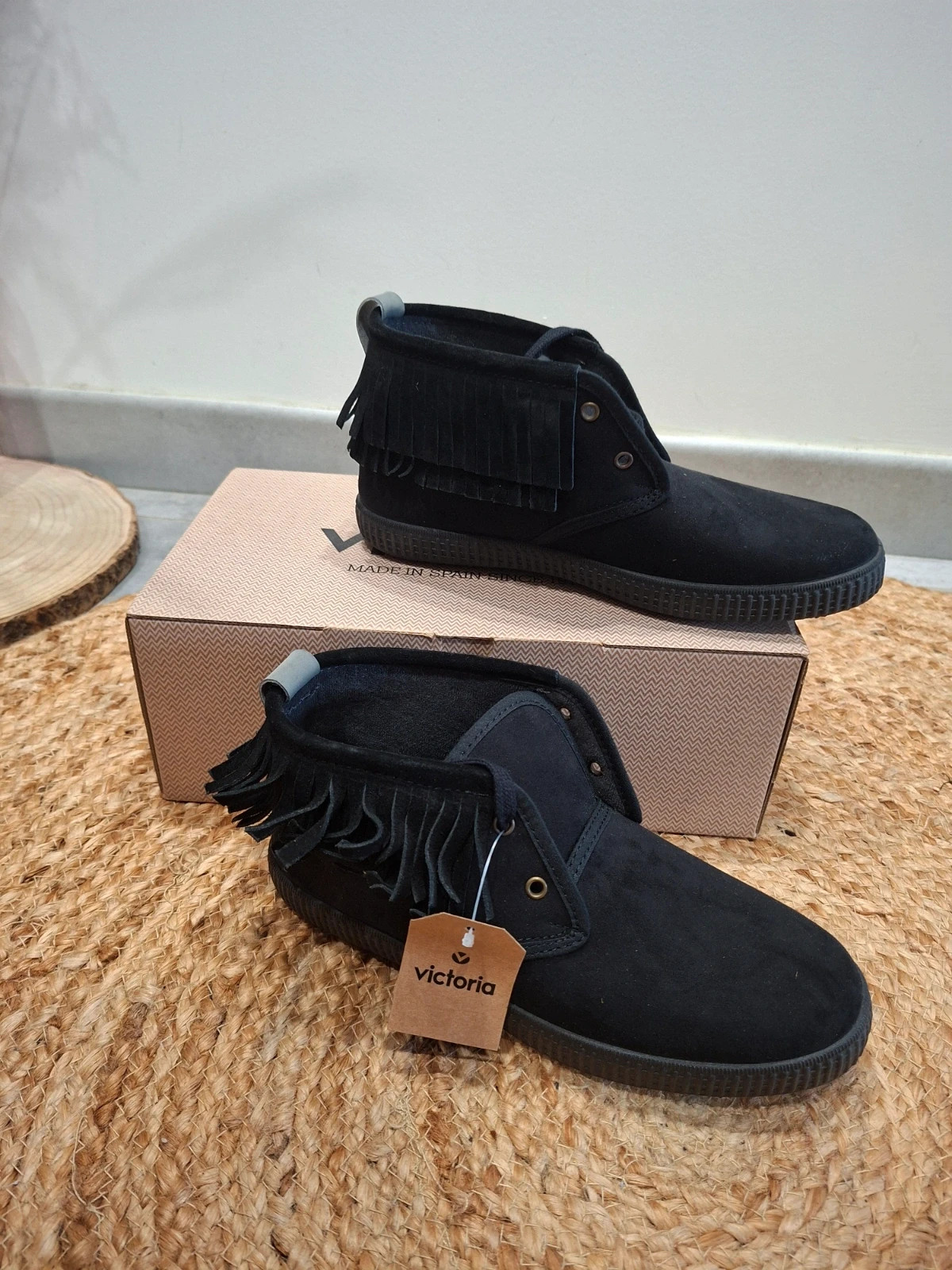 Victoria 066105 Bottines noires à franges style western T37