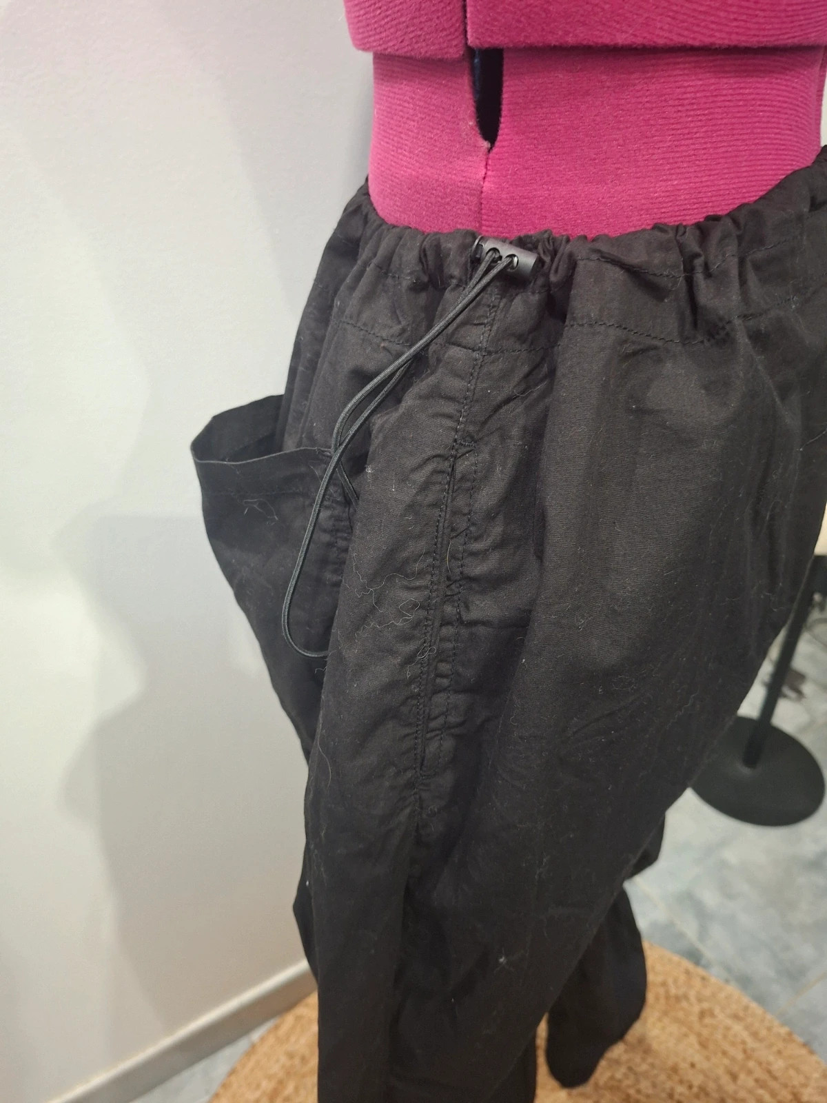 Pantalon cargo noir Jennyfer – taille M – Jennyfer – taille M / 38 / 10 3
