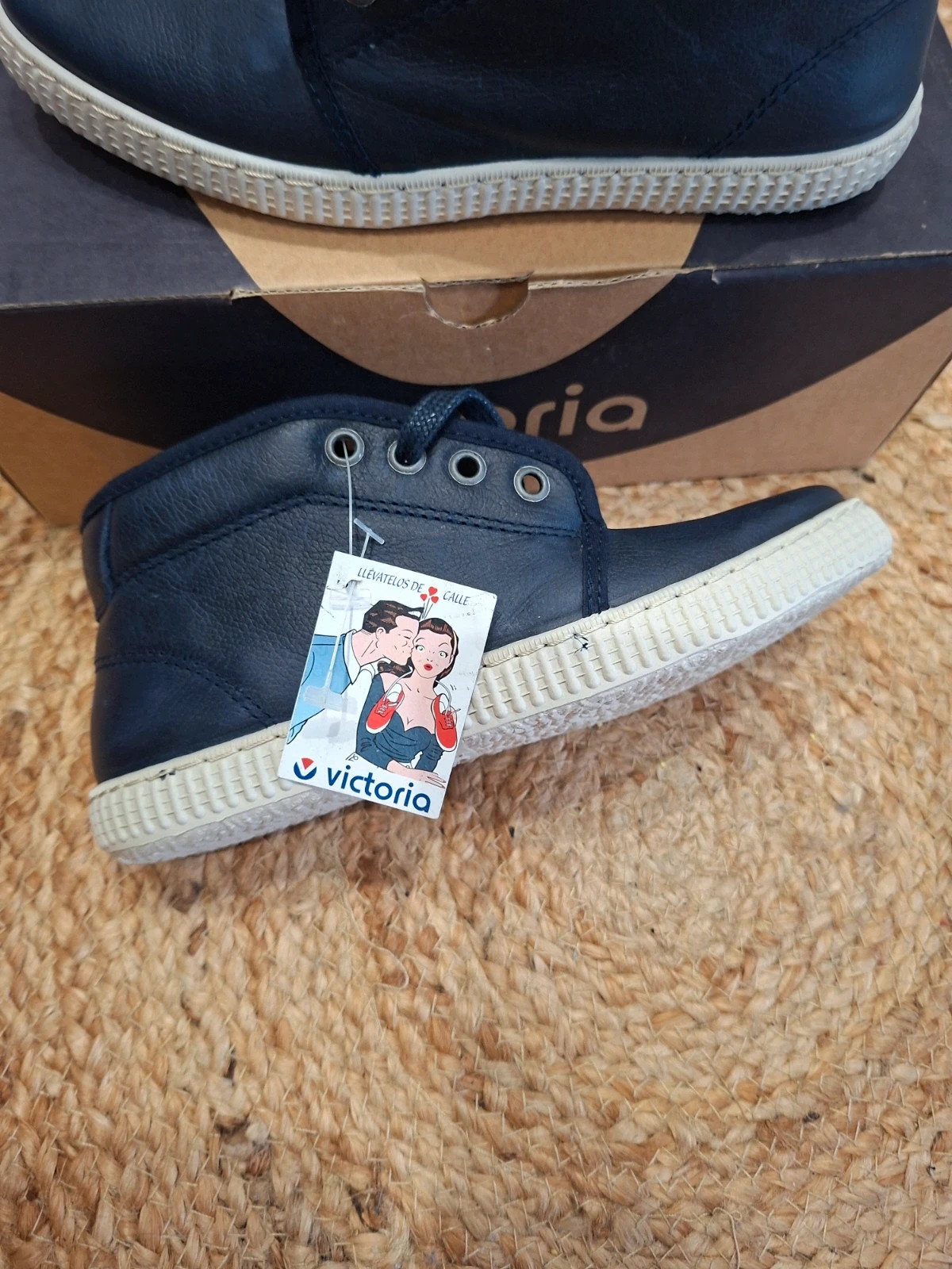 Victoria bottines montantes bleu marine à semelle blanche T.35 neuves avec boîte – Victoria – taille 35 3