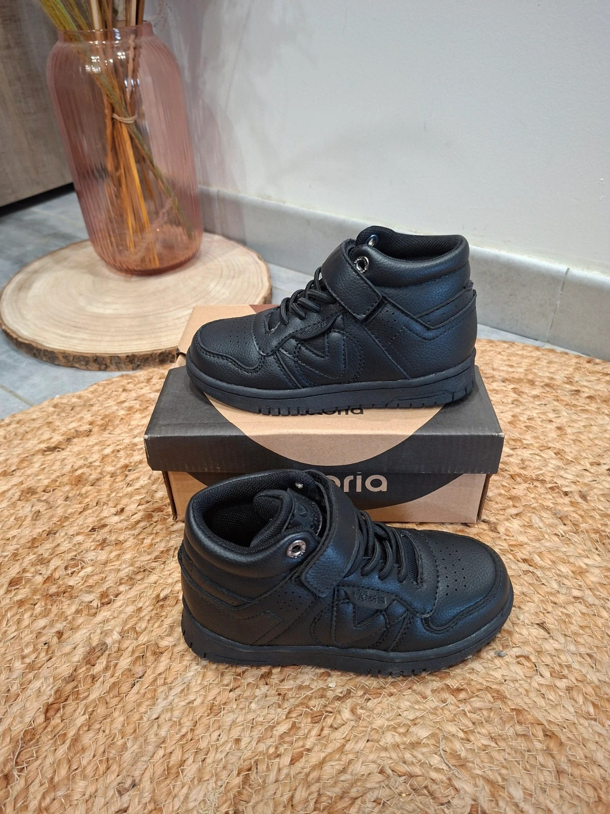 Baskets montantes Victoria noires – Taille 27