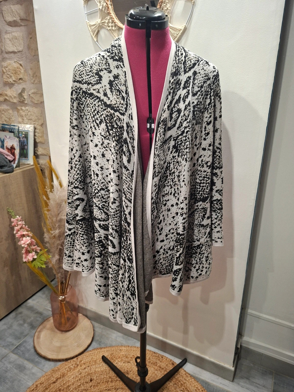 Gilet Cabi noir et blanc à motif – 100 % coton – Taille unique