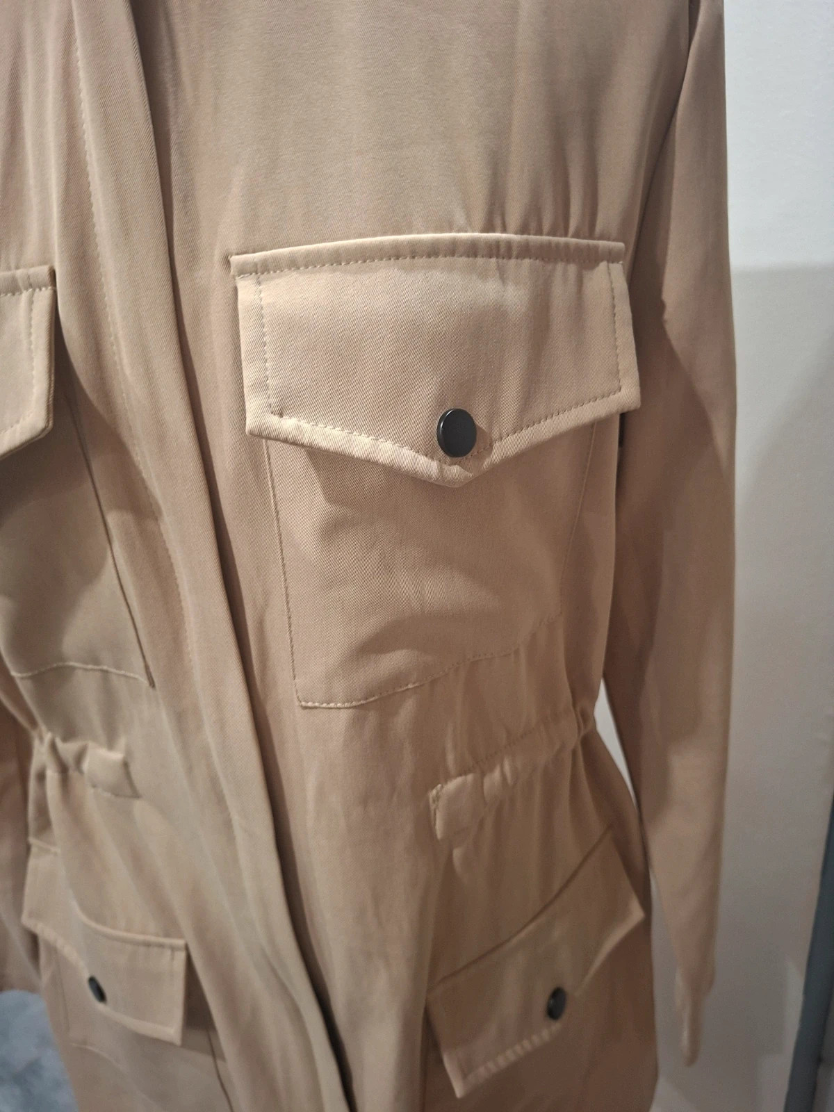 Parka femme beige avec poches à rabat – taille M – taille M / 38 / 10 2