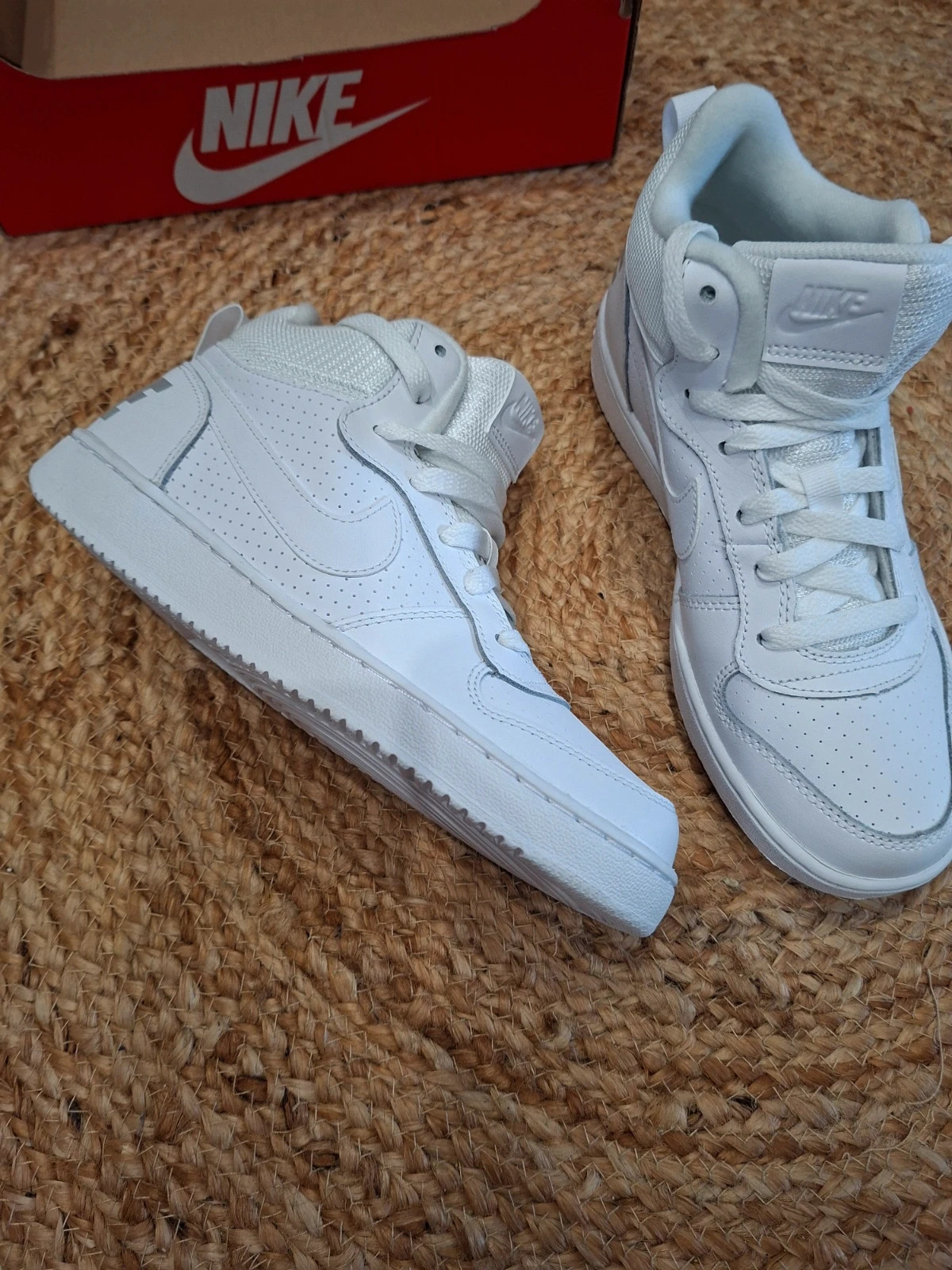 Nike Court Borough Mid – Blanc – Taille 38,5 – Nike – taille 38.5 2
