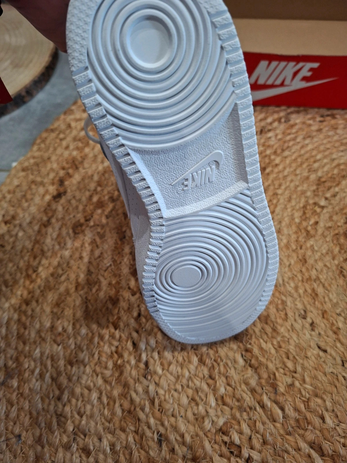 Nike Court Borough Mid – Blanc – Taille 38,5 – Nike – taille 38.5 4