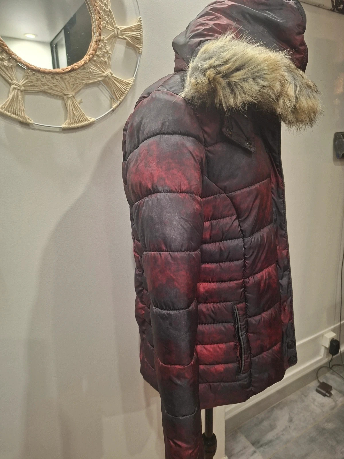Doudoune femme Kaporal bordeaux et noire à capuche fourrure taille L – Kaporal – taille L / 40 / 12 4