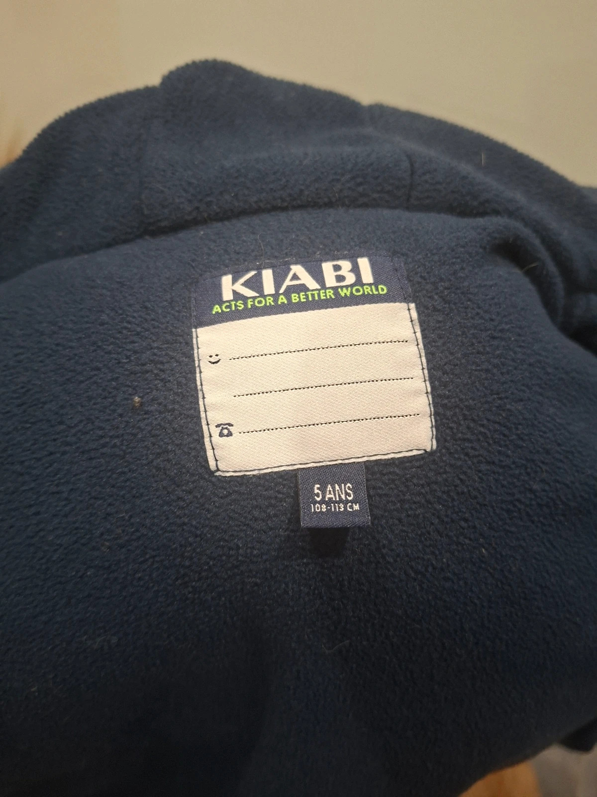 Doudoune Kabi enfant noire à capuche 5 ans – Kiabi – taille 5 ans / 110 cm 4