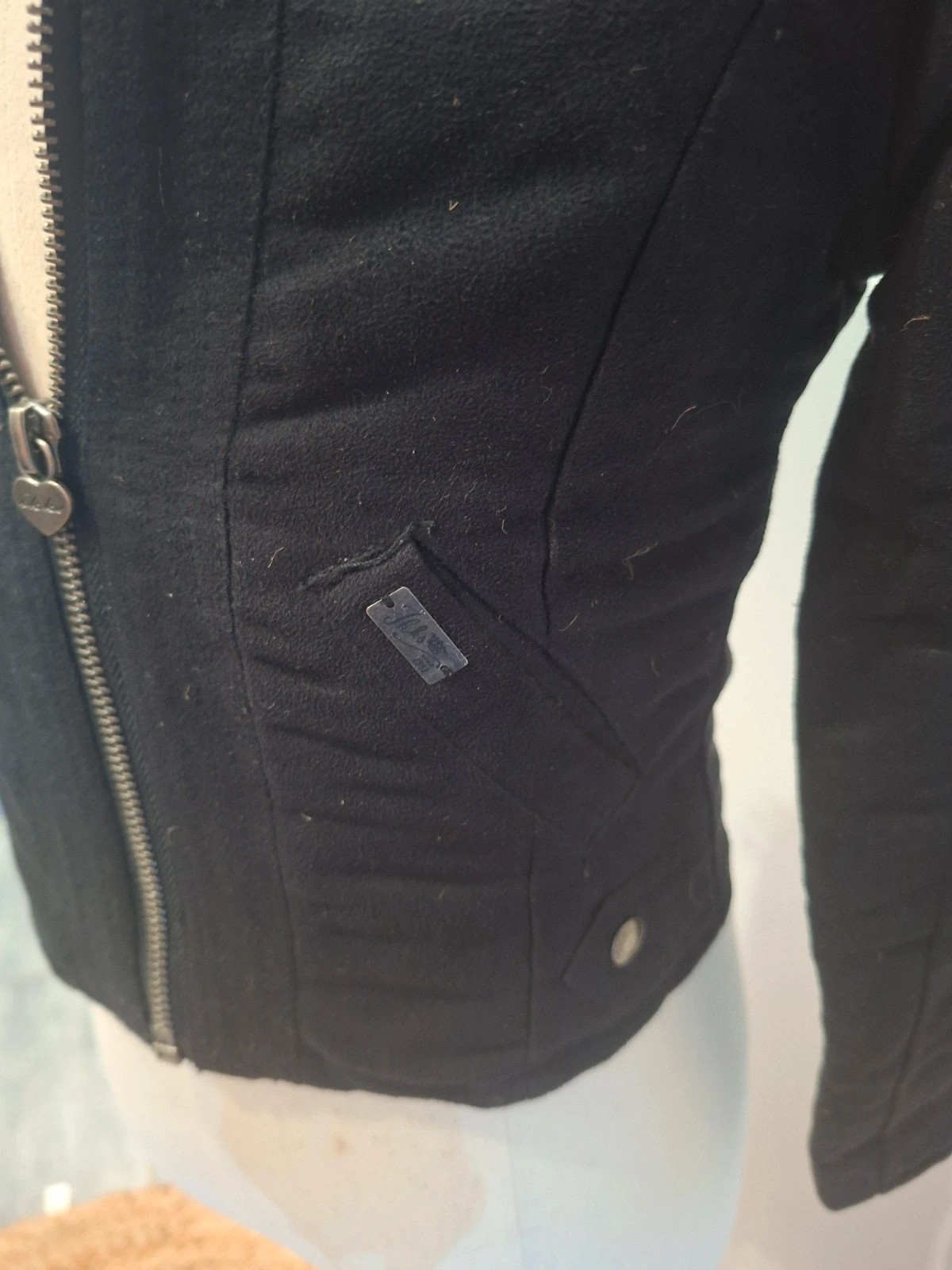 Veste IKKS Kids noire à franges – 5 ans – IKKS – taille 5 ans / 110 cm 2