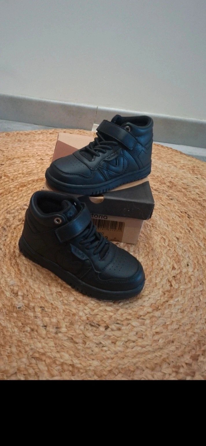 Baskets montantes Victoria noires – pointure 27