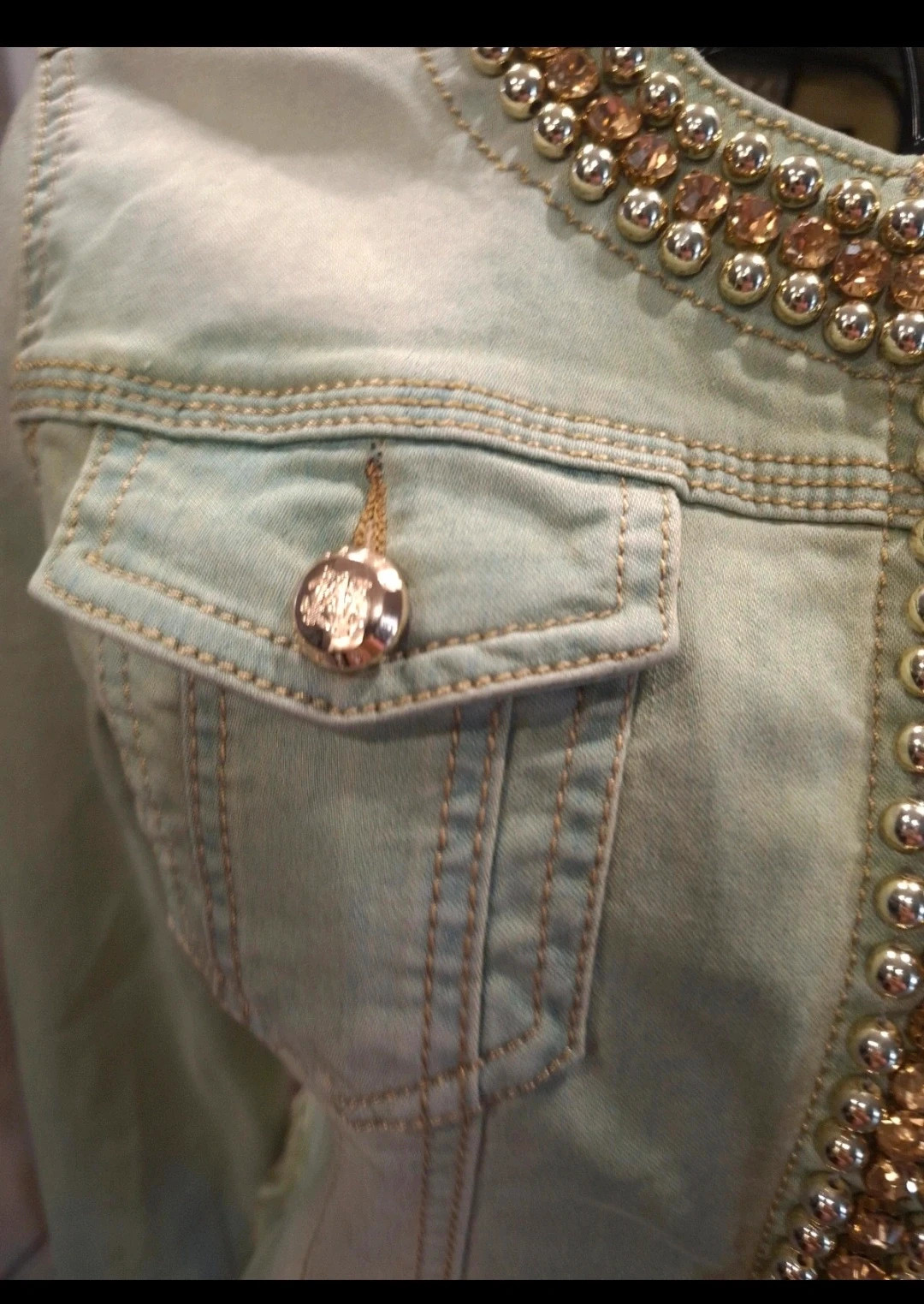 Veste en jean vert pastel ornée de perles et strass – taille M – taille M / 38 / 10 4