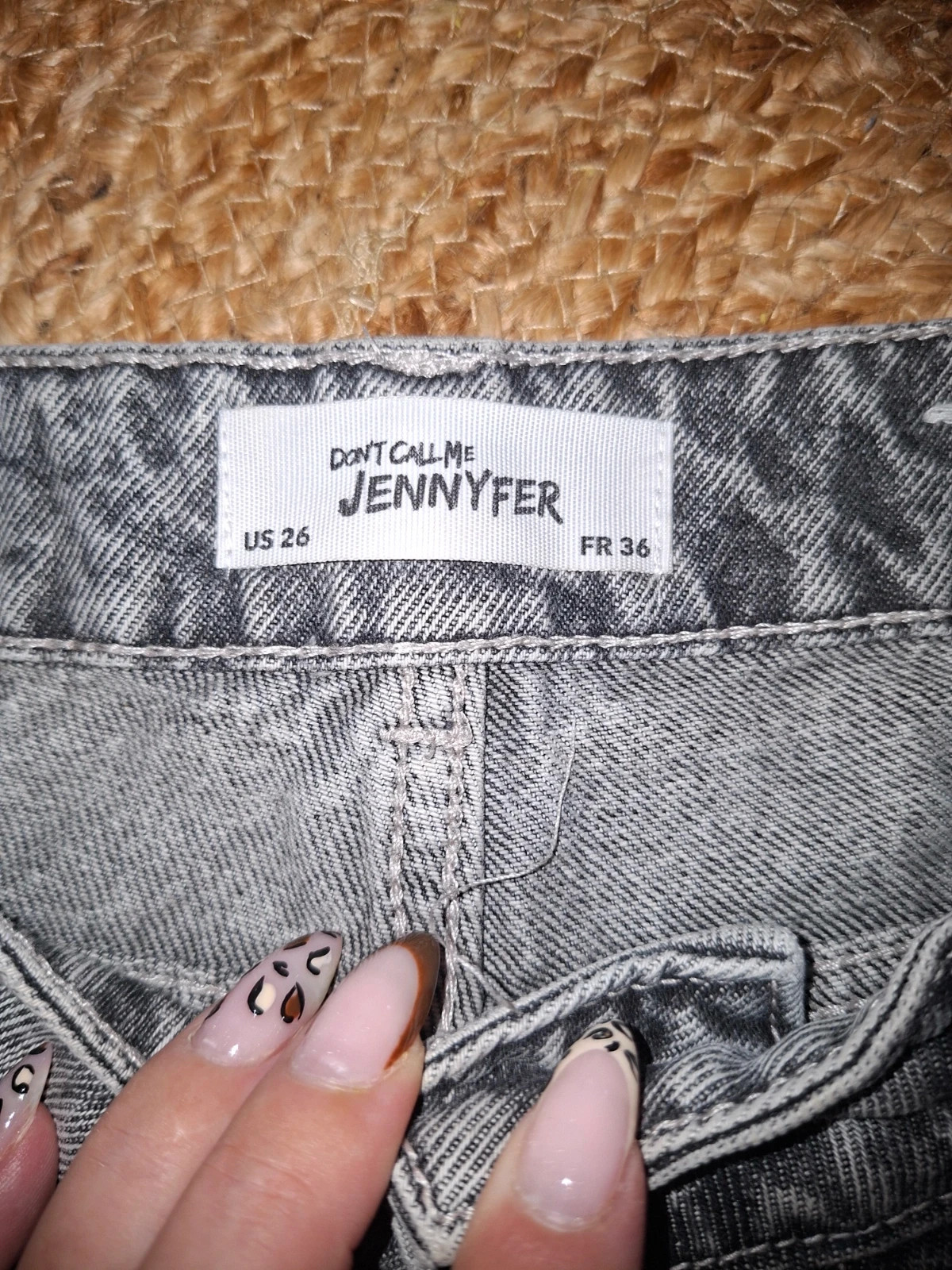Jean Jennyfer gris effet délavé – taille 36 – Don't Call Me Jennyfer – taille S / 36 / 8 4