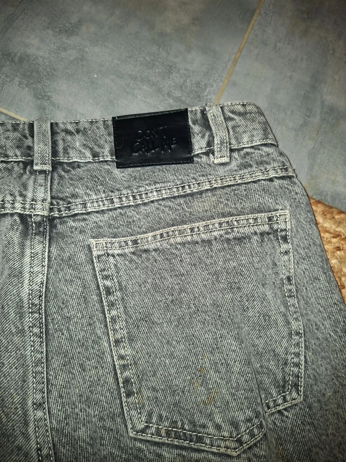 Jean Jennyfer gris effet délavé – taille 36 – Don't Call Me Jennyfer – taille S / 36 / 8 5