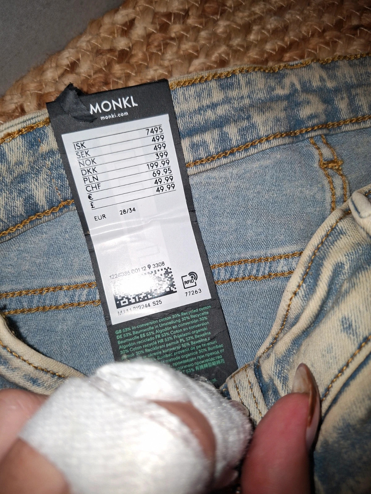 Jean Monki flare taille 28/34 – Monki – taille M / 38 / 10 4