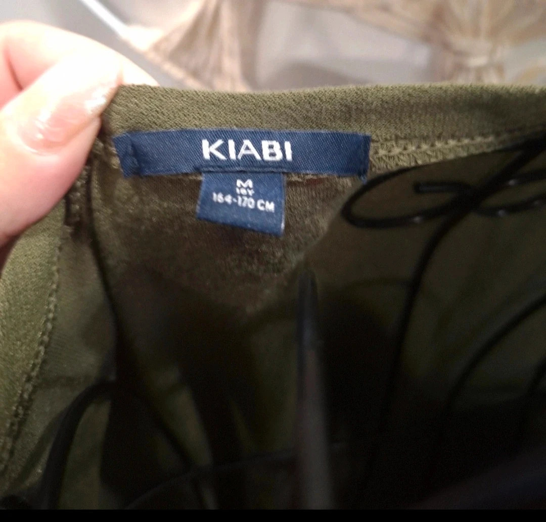 Robe kaki Kiabi avec liens aux manches – taille M – Kiabi – taille M / 38 / 10 3