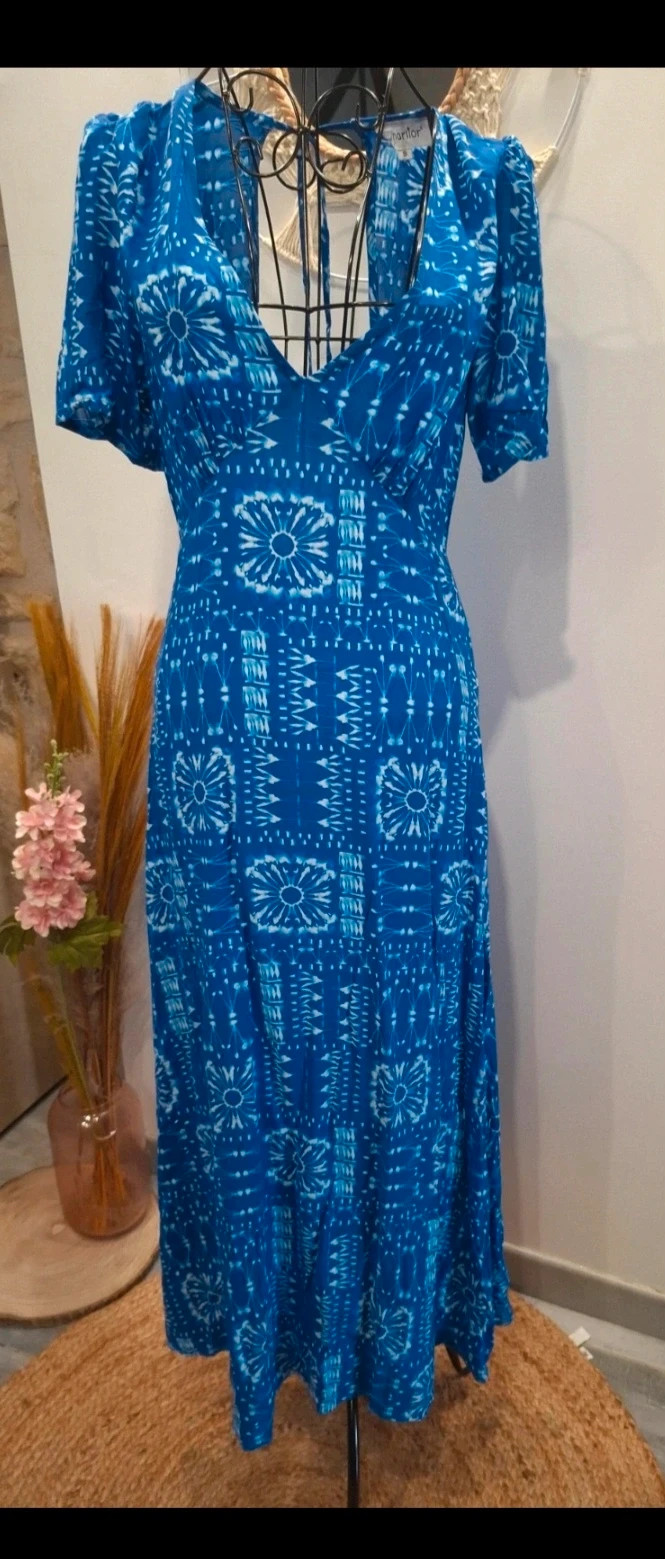 Robe longue CharlIor bleue à motifs blancs – taille S