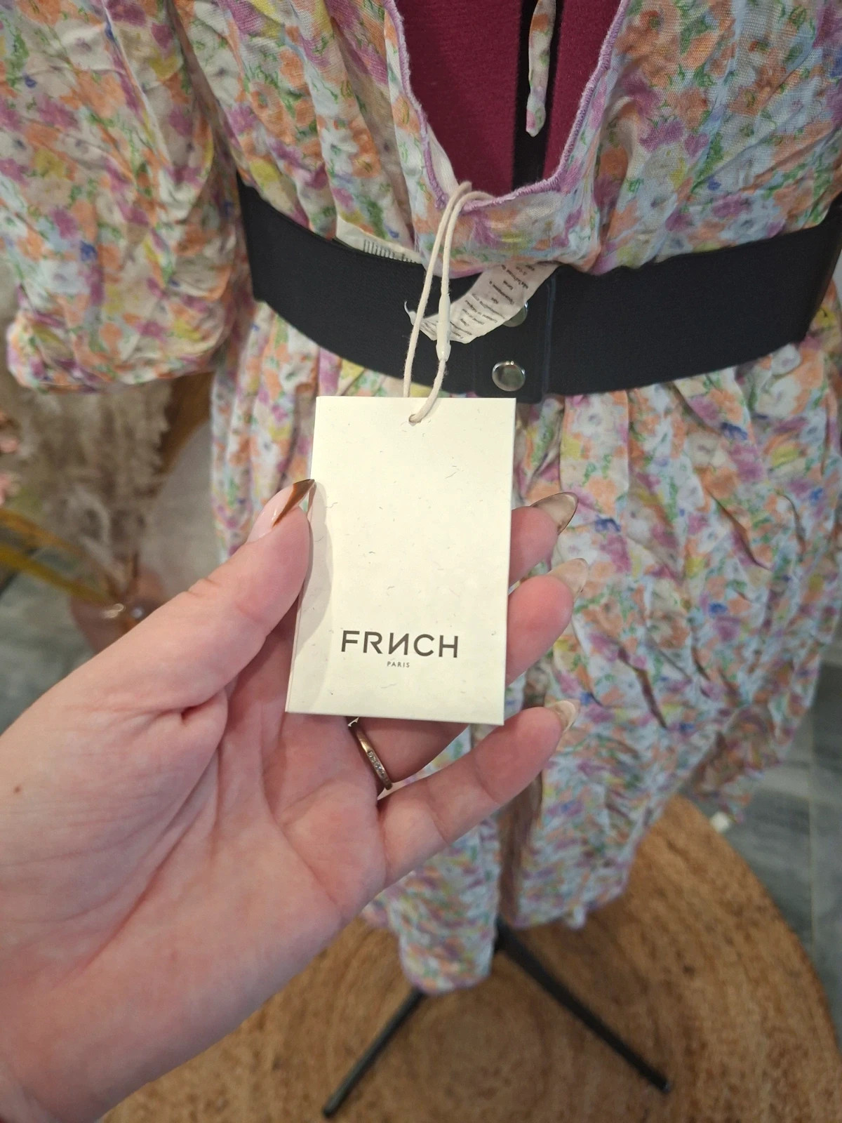 Robe fleurie FRNCH Paris beige pastel T. L neuve – FRNCH – taille L / 40 / 12 5