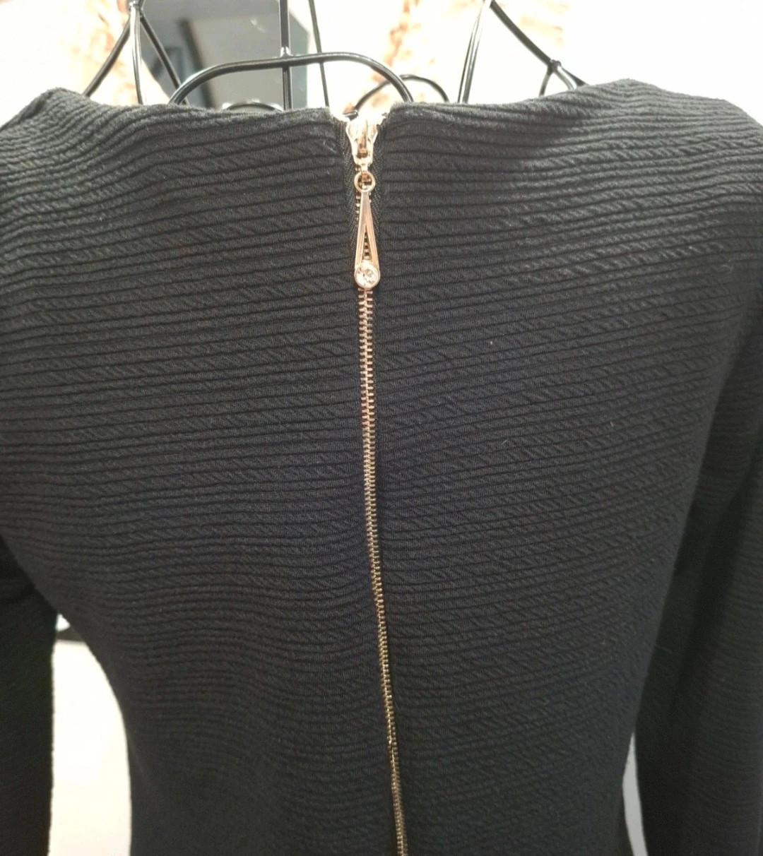 Robe noire moulante texturée manches longues – Made in Italy – Miss icon – taille Taille unique 5