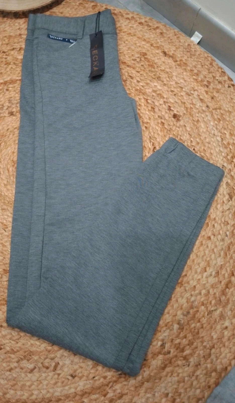Pantalon homme Beckaro gris – taille L – neuf avec étiquette – Beckaro – taille L