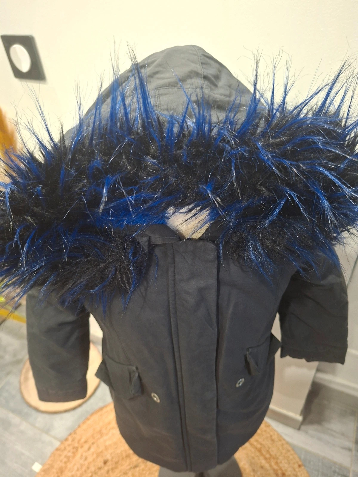 Parka Catimini fille 4 ans 104 cm – capuche fourrure bleue – Catimini – taille 4 ans / 104 cm 2